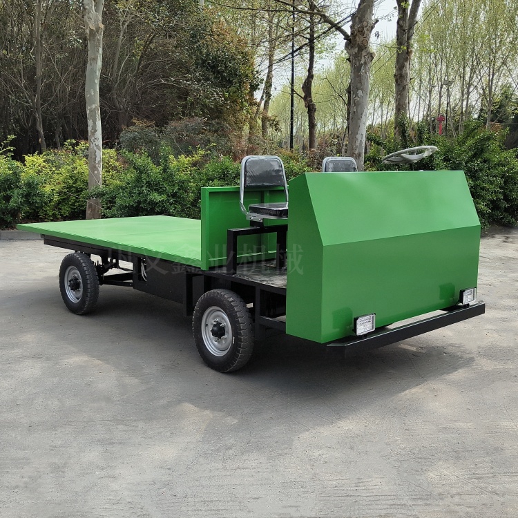 四輪電動(dòng)平板車助力企業(yè)生產(chǎn)